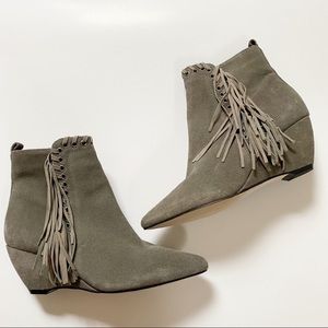 Matisse Sissy Grey Leather Fringe Ankle Boot Sz 6